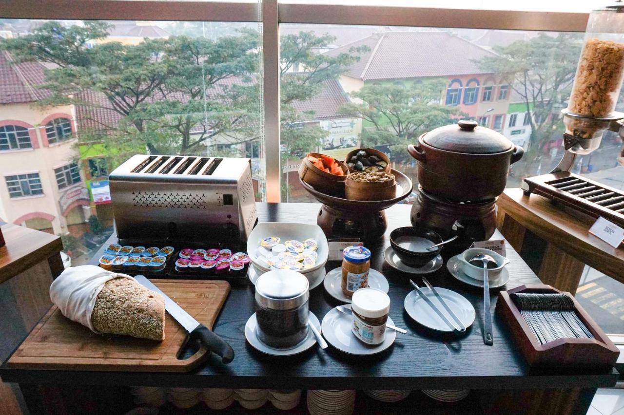 Fox Lite Hotel Metro Indah - Bandung Exteriör bild