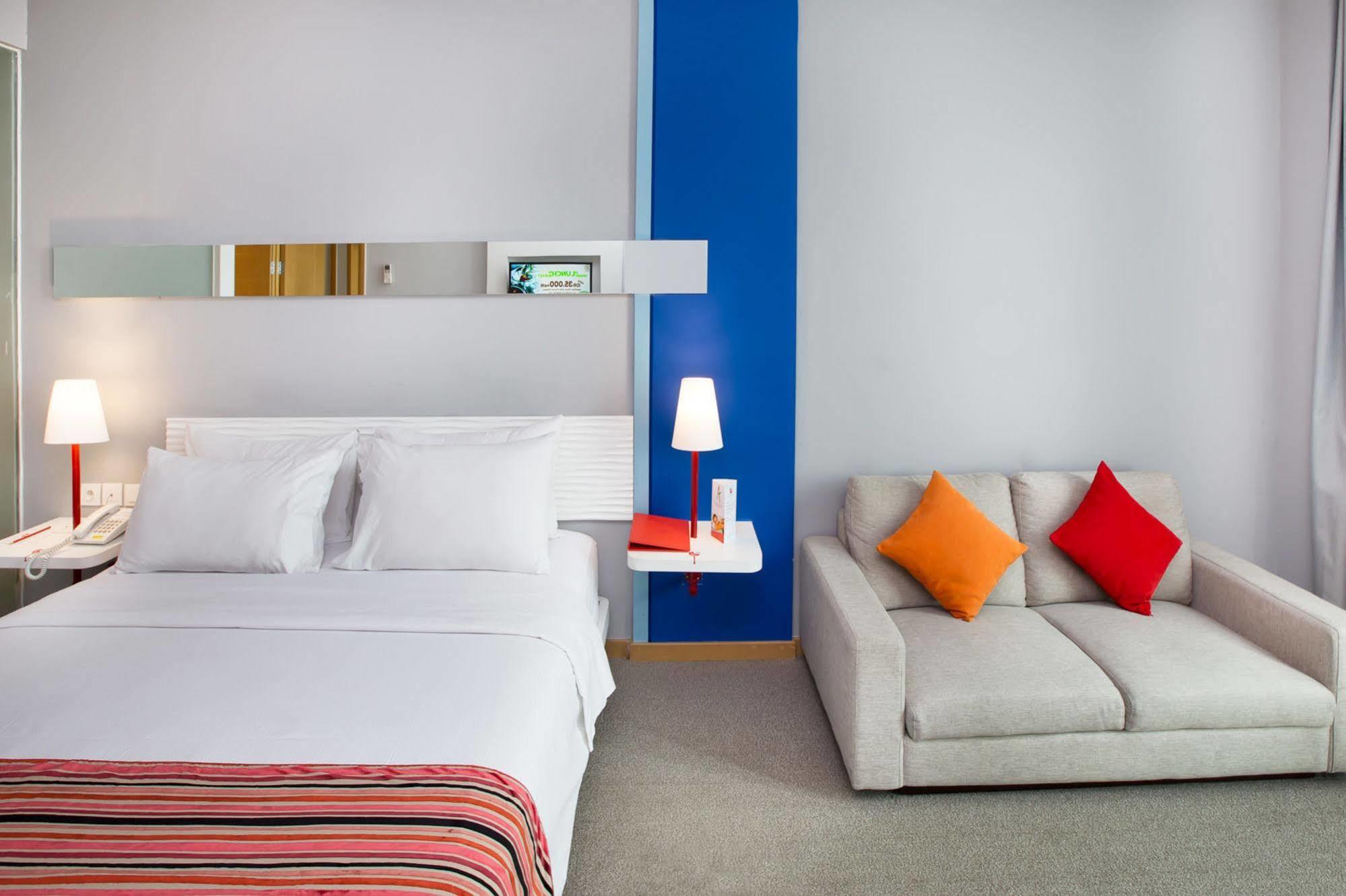 Fox Lite Hotel Metro Indah - Bandung Exteriör bild